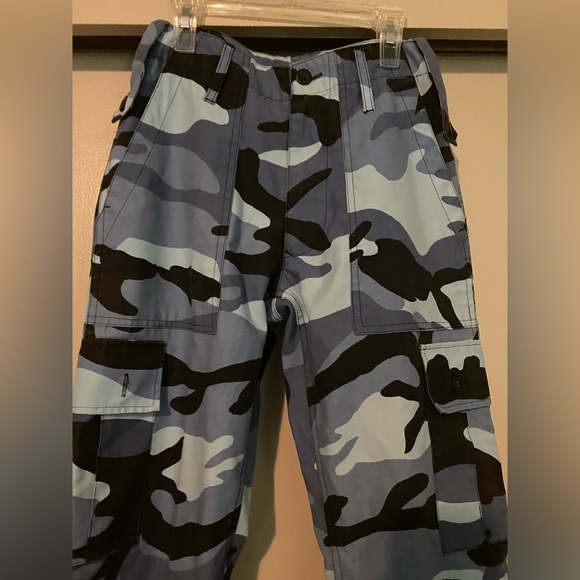 Urban Outfitters Blue Camo Pants 26 - Picture 2 of 5